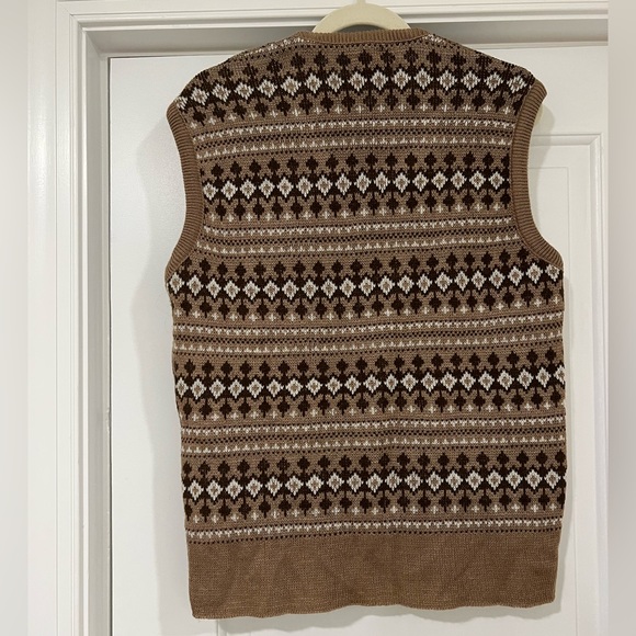 Brown Patterned Sweater Vest - Picture 3 of 4